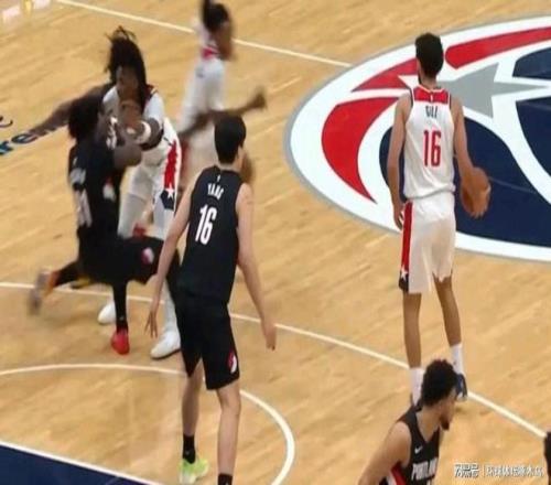 恩比德,板不敌巴恩,马克西关键,雷竞技RAYBET官方平台,雷竞技RAYBET官方网站,雷竞技RAYBET官方入口,雷竞技RAYBET电竞竞猜